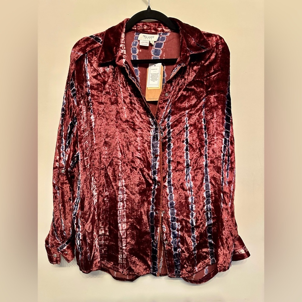 NWT Y2K Vibes Tru Luxe Jeans Burgundy and Blue Velvet Burnout Blouse Small